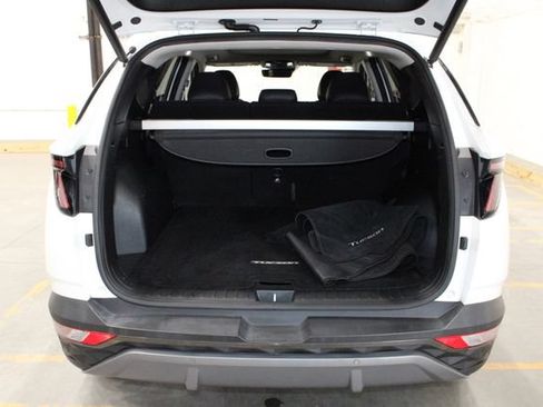 Used 2022 Hyundai Tucson Limited w/ Cargo Package AWD/4WD image 16