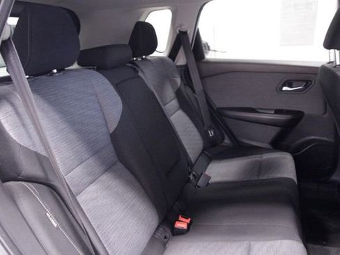 Used 2023 Nissan Rogue SV AWD/4WD image 16