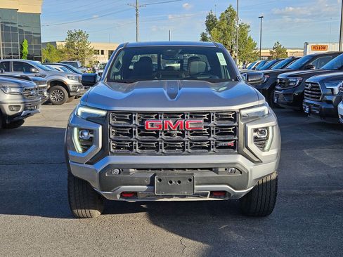 Used 2024 GMC Canyon AT4 w/ AT4 Premium Package AWD/4WD image 12