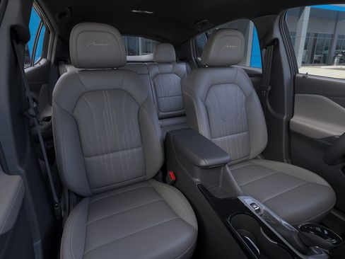 New 2026 Buick Envista Avenir image 41