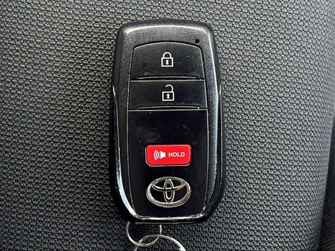 Used 2023 Toyota Corolla Cross AWD Hybrid image 27
