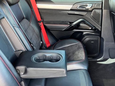 Used 2018 Porsche Cayenne GTS AWD/4WD image 11