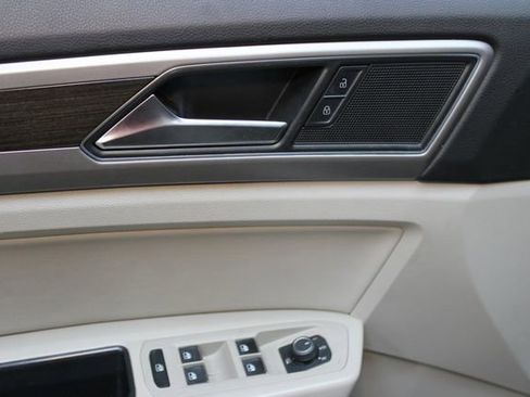 Used 2018 Volkswagen Atlas SE FWD image 20