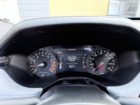 Used 2023 Jeep Compass Sport image 15