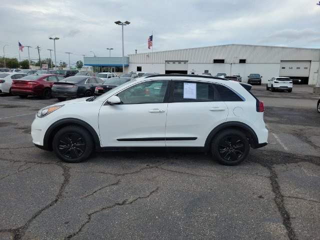 Used 2019 Kia Niro EX FWD image 5