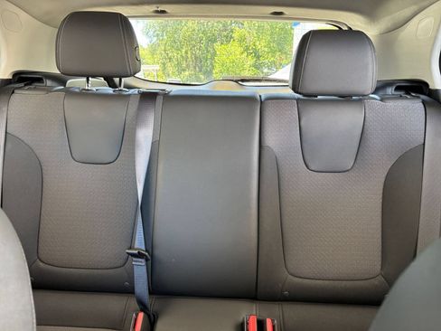 Used 2025 Buick Encore GX Preferred FWD image 38