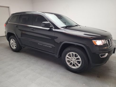 Used 2018 Jeep Grand Cherokee Laredo RWD image 11