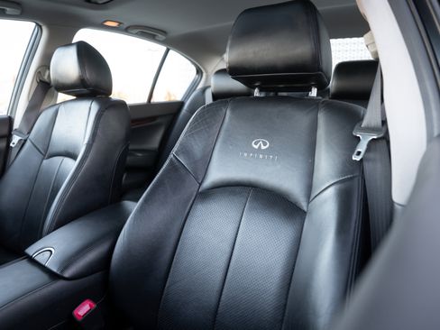 Used 2011 INFINITI G37 Journey w/ Premium Pkg image 20