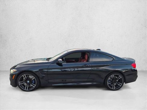 Used 2018 BMW M4 Coupe RWD image 8