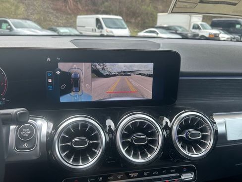 New 2026 Mercedes-Benz GLB 250 4MATIC image 19