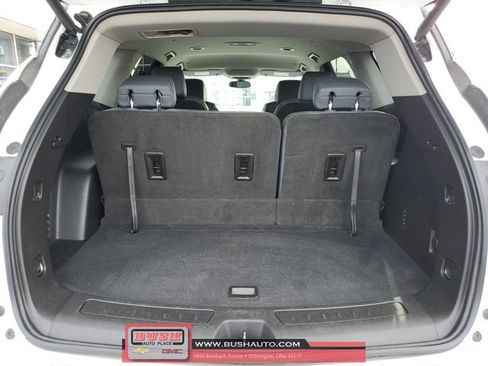 Used 2021 Buick Enclave Essence image 8