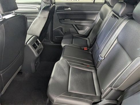 Used 2020 Volkswagen Atlas Cross Sport SEL R-Line image 15