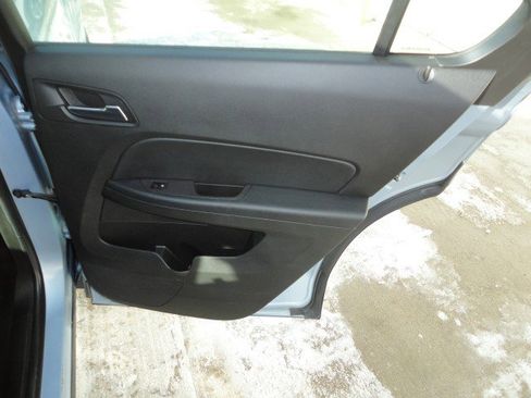 Used 2015 Chevrolet Equinox LS image 15