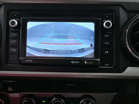 Used 2018 Toyota Tacoma SR5 image 15