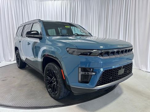 New 2026 Jeep Grand Wagoneer Limited AWD/4WD image 1