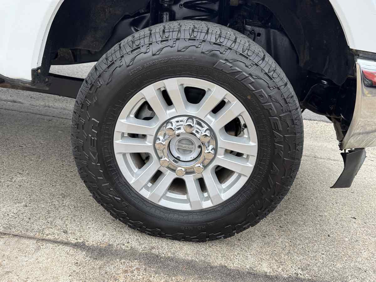 Used 2019 Ford F350 XLT w/ XLT Value Package AWD/4WD image 5