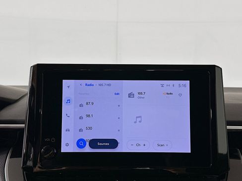 Used 2024 Toyota Corolla LE image 19