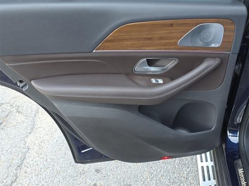 Used 2020 Mercedes-Benz GLE 350 4MATIC image 45