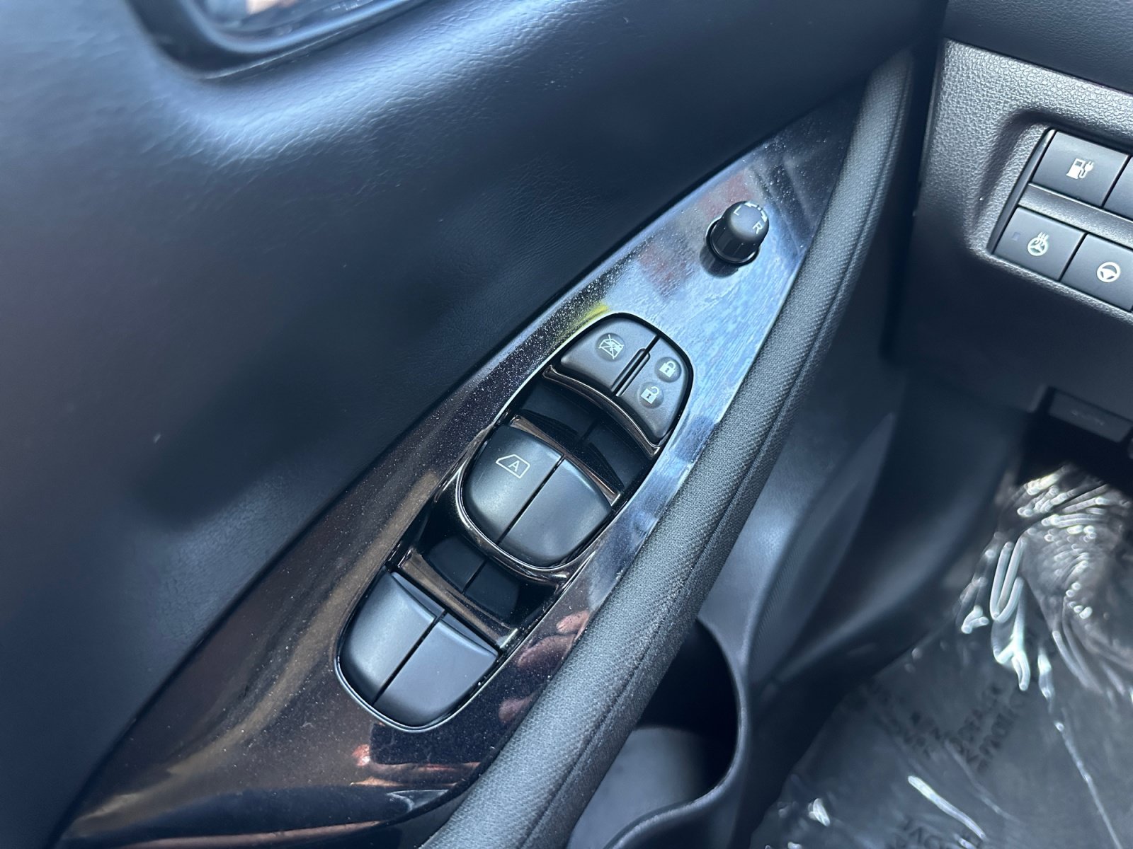 Used 2024 Nissan Leaf SV Plus FWD image 16
