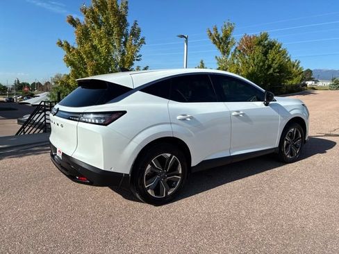 Used 2025 Nissan Murano SV AWD/4WD image 7