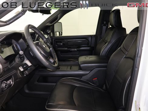 Used 2024 RAM 2500 Limited image 12