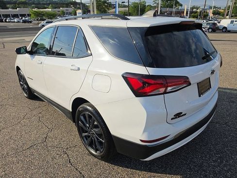 Used 2023 Chevrolet Equinox RS AWD/4WD image 5
