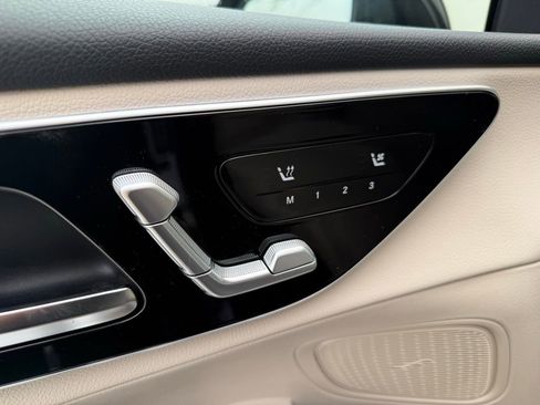 Used 2026 Mercedes-Benz GLC 300 4MATIC image 21