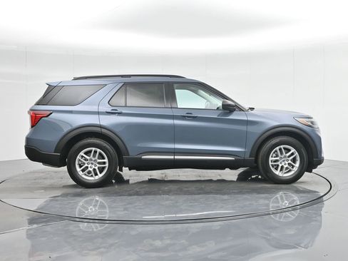 New 2025 Ford Explorer Active w/ Active Comfort Package image 10