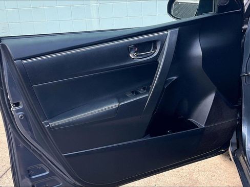 Used 2017 Toyota Corolla XLE FWD image 28