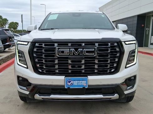 Used 2025 GMC Yukon Denali Ultimate AWD/4WD image 2
