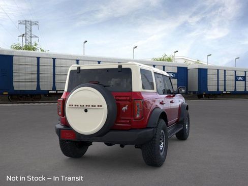 New 2026 Ford Bronco Outer Banks w/ Sasquatch Package image 8