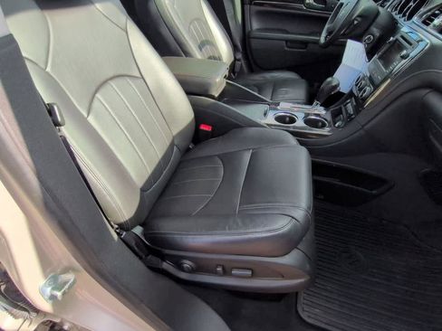 Used 2017 Buick Enclave Leather w/ Trailering Package image 24