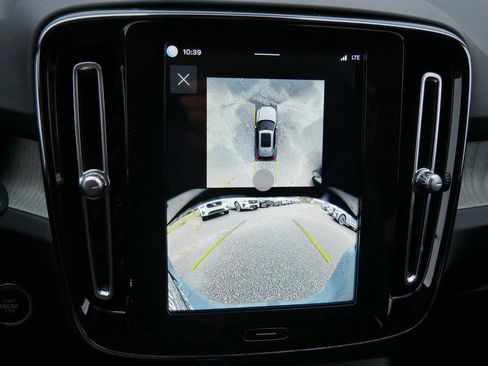 New 2026 Volvo XC40 B5 Ultra w/ Climate Package image 10