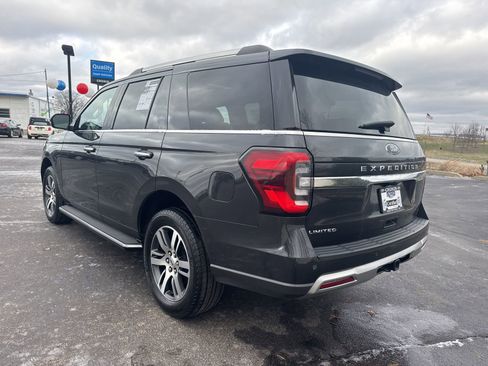 Used 2023 Ford Expedition Limited image 9