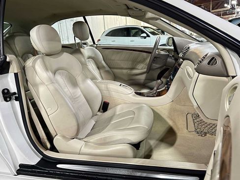 Used 2008 Mercedes-Benz CLK 350 Cabriolet image 12