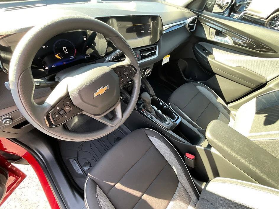 New 2026 Chevrolet TrailBlazer LS w/ LS Convenience Package FWD image 21
