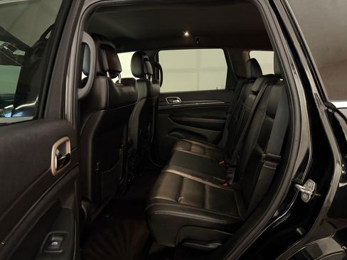 Used 2017 Jeep Grand Cherokee Limited RWD image 15