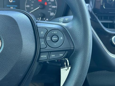 Used 2024 Toyota Corolla LE FWD image 32