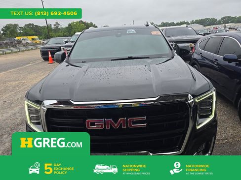 Used 2021 GMC Yukon SLE AWD/4WD image 1