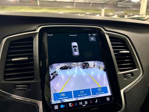 Certified 2024 Volvo XC90 B5 Core w/ Protection Package Premier image 17