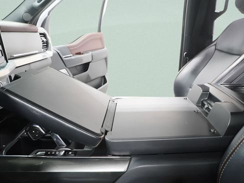 Used 2021 Ford F150 Lariat w/ Equipment Group 502A High image 21