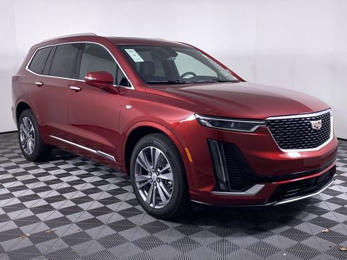 Certified 2025 Cadillac XT6 Premium Luxury w/ Technology Package image 21