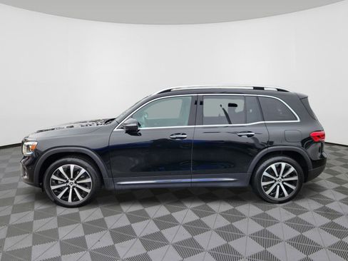 Used 2023 Mercedes-Benz GLB 250 4MATIC image 5