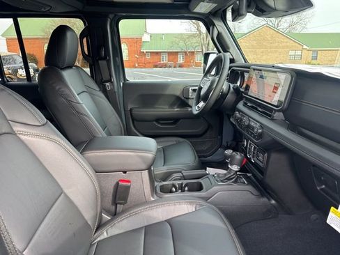 New 2026 Jeep Wrangler Sahara image 10