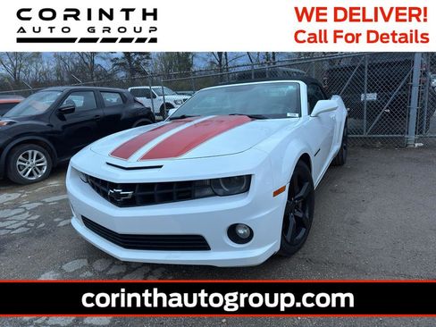 Used 2017 Chevrolet Camaro LT w/ RS Package image 2