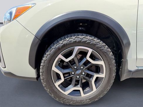 Used 2016 Subaru Crosstrek 2.0i Limited AWD/4WD image 9