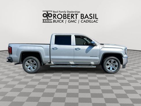 Used 2017 GMC Sierra 1500 SLT AWD/4WD image 9