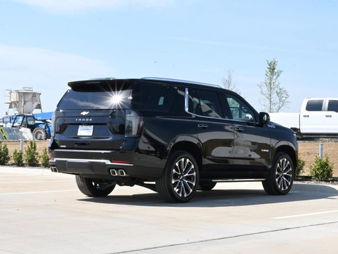 Used 2026 Chevrolet Tahoe High Country w/ Sun And Tow Package image 8