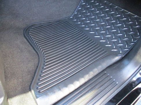 Used 2015 Chevrolet Silverado 2500 LT w/ LT Convenience Package image 31