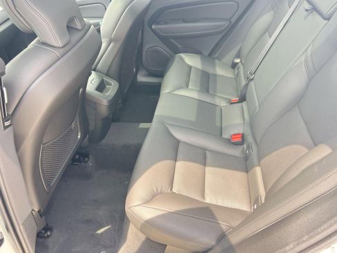 New 2025 Volvo XC60 B5 Plus w/ Protection Package Premier image 25